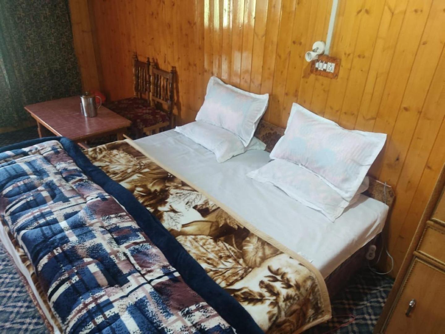 Roseland Cottage , Gulmarg Eksteriør billede