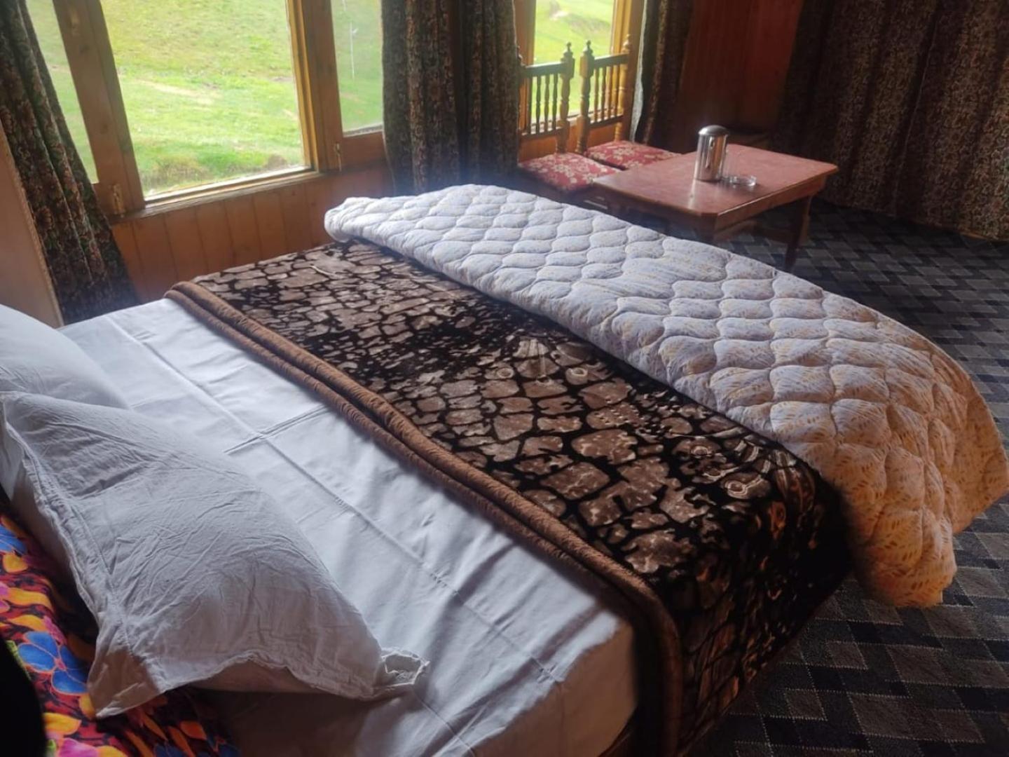 Roseland Cottage , Gulmarg Eksteriør billede