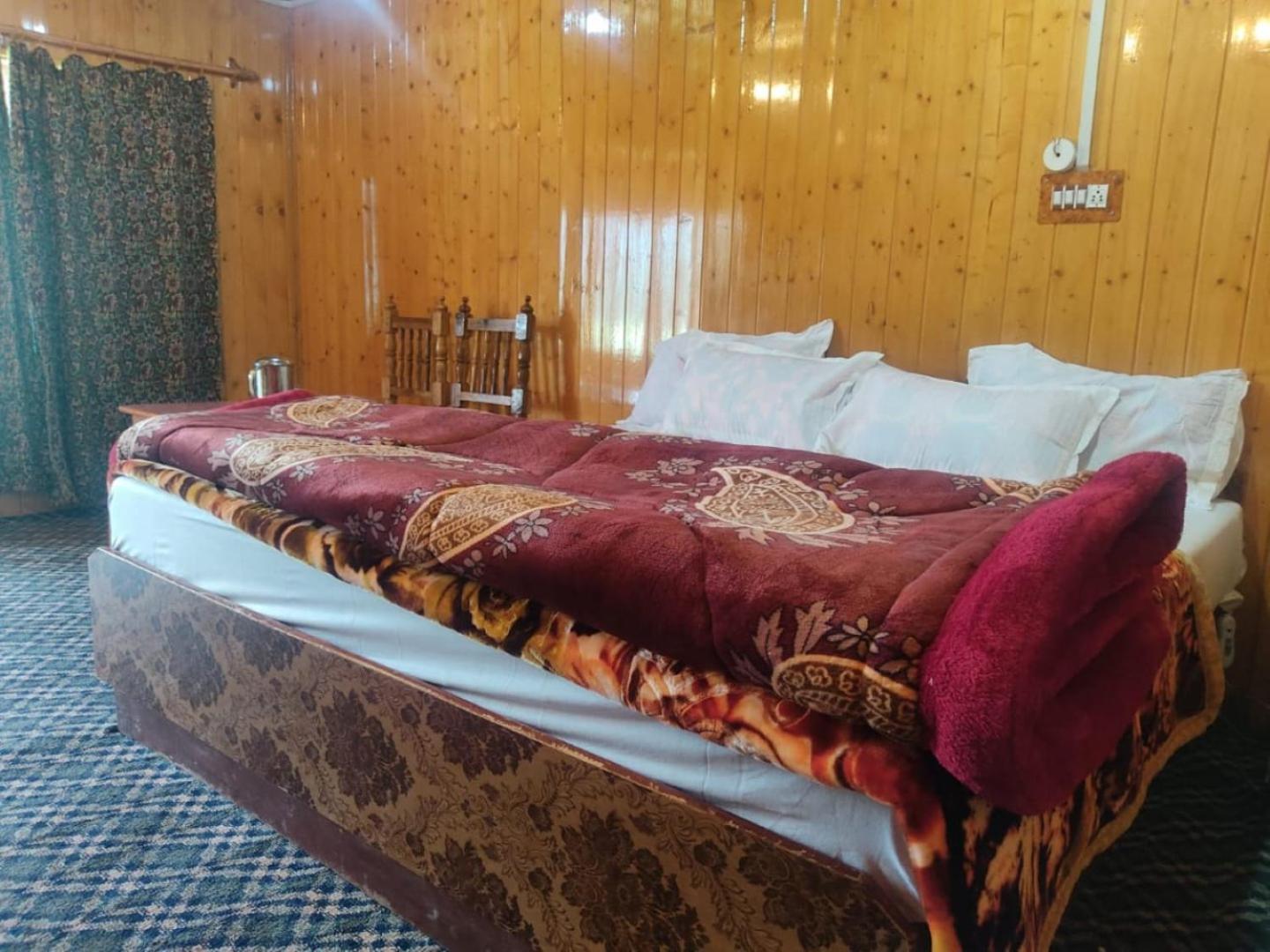 Roseland Cottage , Gulmarg Eksteriør billede